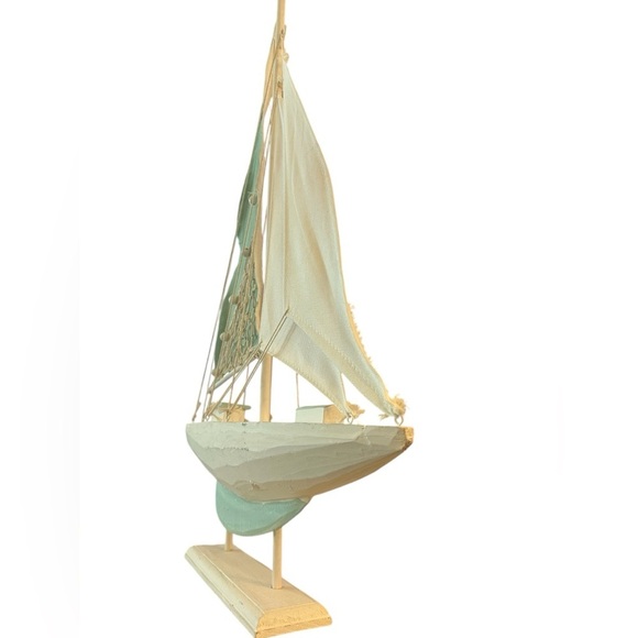 Vintage-Style Rustic Sailing Boat Model - Wooden Yacht with Fabric Sails - NWOT - Picture 3 of 8